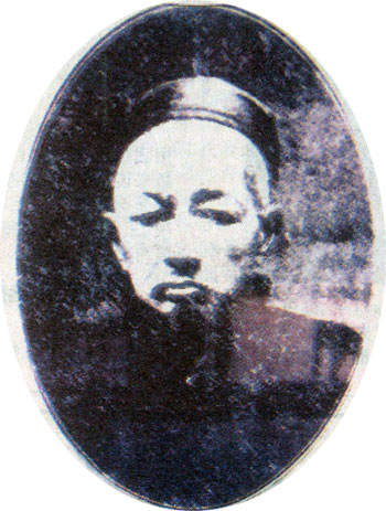 人物简介     何柳堂(1874 年——1933 年)     他继承和发展了何氏