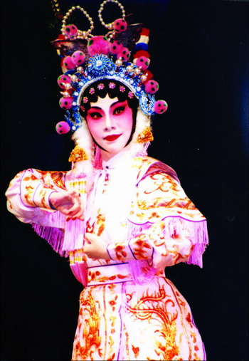 [曲艺家篇] 曾慧:艺高不压身 是真名伶自风流