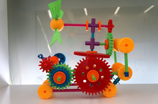 动力风车齿轮吊架