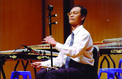 [曲艺家篇] 甘尚时:高胡胜手,甘心一意扬民乐