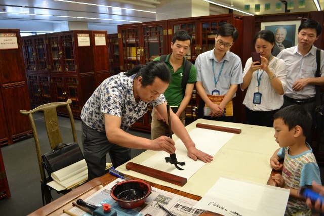 宁夏文化传播有限公司签约书法家王彦鹏先生和广东科贸职业学院茶艺