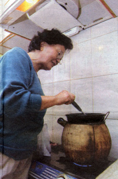 食在民间煲汤温润一道滋补一生