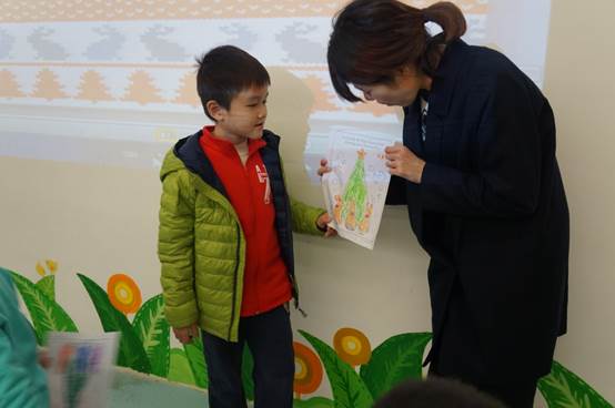 说明: \\10.0.150.150\南二楼共享\D 读书会\12月资料\2016年12月31日彼得兔的圣诞节\DSC09470.JPG