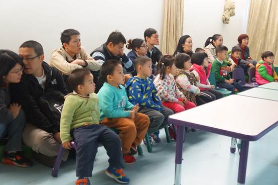 说明: \\10.0.150.150\南二楼共享\D 读书会\12月资料\2016年12月31日彼得兔的圣诞节\DSC09451.JPG