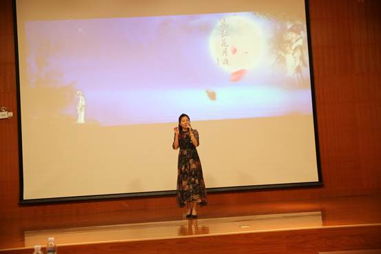 说明: E:\2017年\1.广州地区图书馆动态\3-4月稿件\第二期录用稿件\公共馆业务动态\2017年广州读书月启动仪式增城分会场情况汇报\JP0A1544.JPG