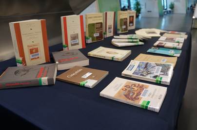 说明: 凡尔哈伦主题书展