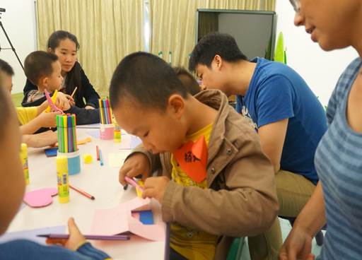 说明: \\zj130051\南二楼共享\D 读书会\4月\4.16我的小小故事书\DSC01614.JPG