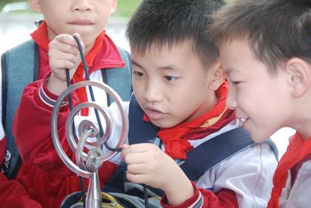 说明: C:\Users\XUYUXIAN\Desktop\5月轮岗文档\学会业界动态上传资料\5.2接收\5.2接收\20170414广州少年儿童图书馆进从化区馆\DSC_1070.JPG