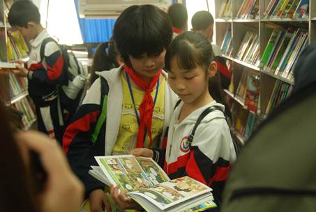 说明: C:\Users\XUYUXIAN\Desktop\5月轮岗文档\学会业界动态上传资料\5.2接收\5.2接收\20170414广州少年儿童图书馆进从化区馆\DSC_1124.JPG