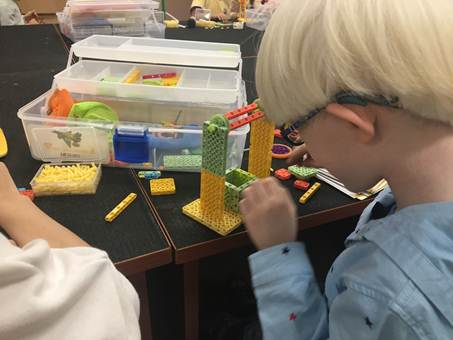 说明: C:\Users\XUYUXIAN\Desktop\5月轮岗文档\学会业界动态上传资料\5.2接收\5.2接收\白云区 4月29、30活动通讯 - 复件(1)\4月29、30活动通讯\乐同小创客第五期\照片\20170430201103.jpg