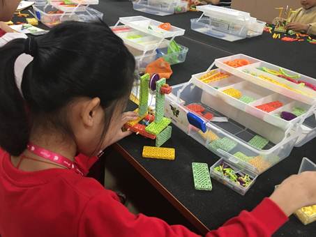 说明: C:\Users\XUYUXIAN\Desktop\5月轮岗文档\学会业界动态上传资料\5.2接收\5.2接收\白云区 4月29、30活动通讯 - 复件(1)\4月29、30活动通讯\乐同小创客第五期\照片\20170430201033.jpg