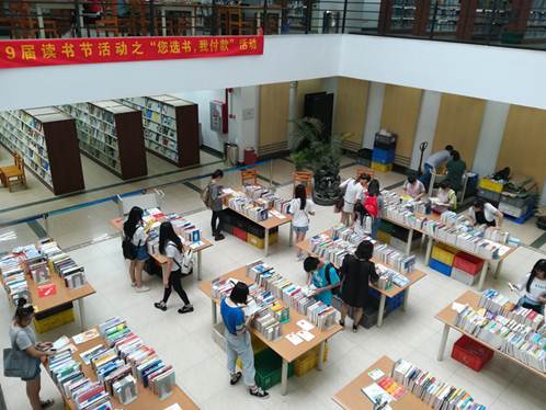 说明: s.gcp.edu.cn/assistant_library/portalnews/resource/e82c2b26712982585f019a39e84b5f2b.jpg