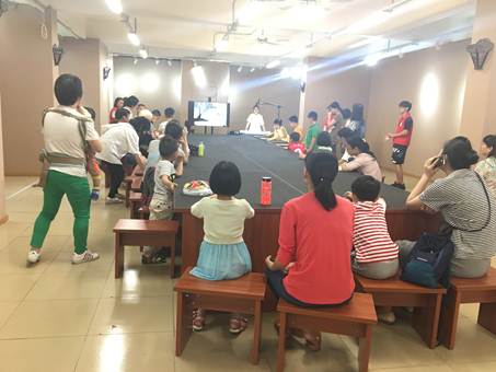 说明: C:\Users\XUYUXIAN\Desktop\5月轮岗文档\学会业界动态上传资料\5.12\学会\5月6、7日通讯 - 复件\5月6、7日通讯\沙画伴成长\照片\_20170507200624.jpg