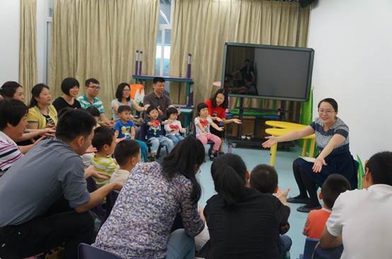 说明: \\10.0.150.150\南二楼共享\D 读书会\5月\2017年5月20日guess how muchi i love you\DSC02575.JPG