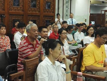 说明: D:\苏晓明工作文件\2017年\刘斯翰诗词系列讲座\39讲(6月18日)\照片\现场词友交流心得1.jpg