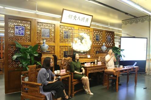 说明: H:\2017年粤剧粤曲大家谈\2017.06.17广州图书馆大戏如梦——梁郁南粤剧作品分享第二期讲座照片《花月影》\发文研院\IMG_4388.JPG