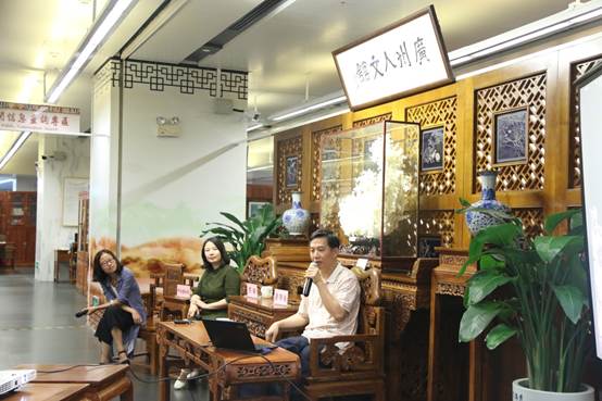 说明: H:\2017年粤剧粤曲大家谈\2017.06.17广州图书馆大戏如梦——梁郁南粤剧作品分享第二期讲座照片《花月影》\发文研院\IMG_4417.JPG