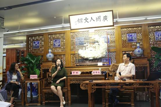 说明: H:\2017年粤剧粤曲大家谈\2017.06.17广州图书馆大戏如梦——梁郁南粤剧作品分享第二期讲座照片《花月影》\发文研院\IMG_4390.JPG