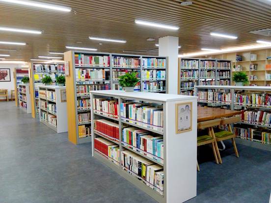 说明: C:\Users\chenxianjun\Desktop\6.20三元里街新图书馆开馆\6.20三元里街新图书馆开馆\P70620-091227_副本.jpg