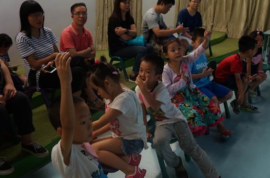 说明: \\10.0.150.150\南二楼共享\D 读书会\7月\2017年7月活动剪影\18.JPG