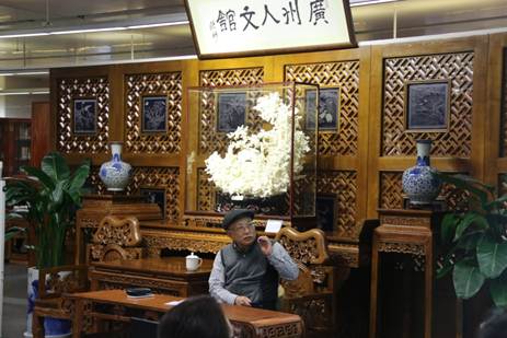 说明: D:\苏晓明工作文件\2017年\刘斯翰诗词系列讲座（未备份）\45讲（12月17日）\照片\通稿照片\刘斯翰老师深入浅出鉴赏秦观词.JPG