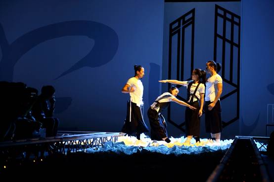 说明: E:\沈翠婷评估定级\国际图书馆营销大奖\2017广州新年诗会\17诗会02\IMG_4812.JPG