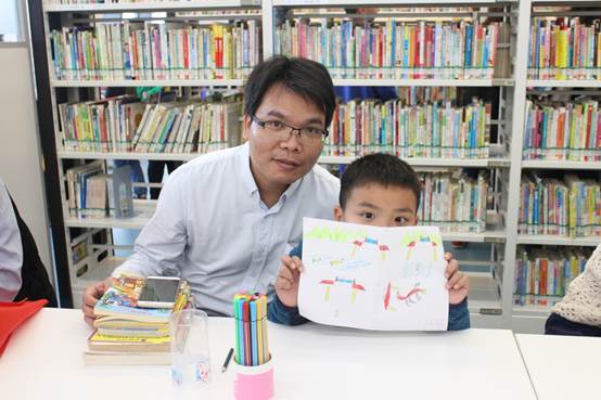 说明: 说明: \\Zj130016\共享文件夹\3.活动\2017-2018活动档案\2018\3月\阅读欣赏（周六）\漫画欣赏\3.24\照片\IMG_9460.JPG