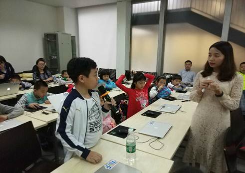 说明: F:\电子阅览室\网络服务部\共享_txw\2018趣味编程（小码王）\11月17日海底萌世界\海底萌世界相\海底萌世界\IMG_20181117_113856.jpg