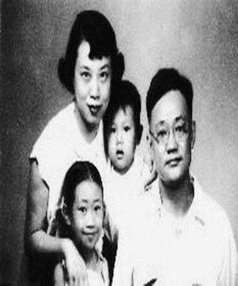 说明: 说明: D:\巴金讲座\巴金一家.jpg