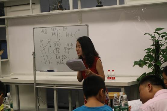 说明: 说明: C:\Users\xinxifw\Desktop\爱图朗读者培训相片\爱图朗读者培训相片\IMG_8649.JPG