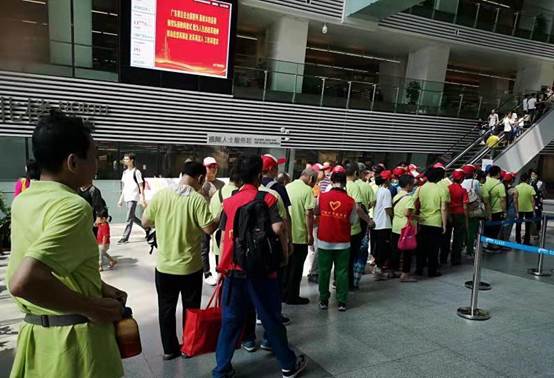 说明: \\Zj130804\e\1楼馆员文件夹\李芷筠\2019年8月工作\2019年8月9日下午“牵手走进图书馆”越秀区洪桥街残疾人参观图书馆活动\8.9\微信图片_2019081317385112.jpg