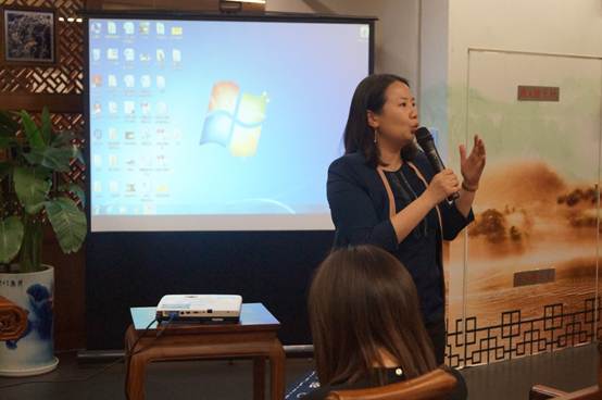 说明: D:\何虹D盘备份\广图办公电脑E盘备份\2019年工作文件\2019粤剧粤曲大家谈\2019年粤剧粤曲大家谈\总第29期\照片\DSC02519.JPG