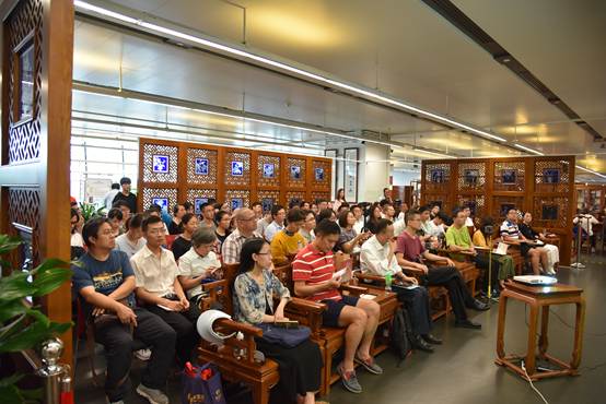 说明: C:\Users\jinfeng\Desktop\曹天忠\讲座照片\微信图片_20191029095011.jpg