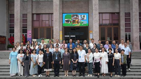 说明: 523b79a3914e9cb30842b65d2dccec8